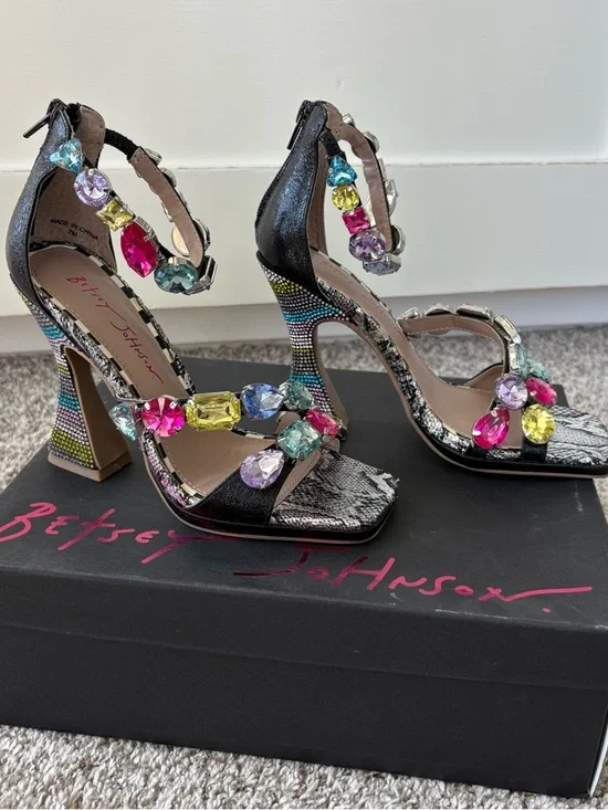 NIB Betsey Johnson Women's Lillie Jewel Detailing High Heel Dress Sandals Size 7 - Picture 2 of 10